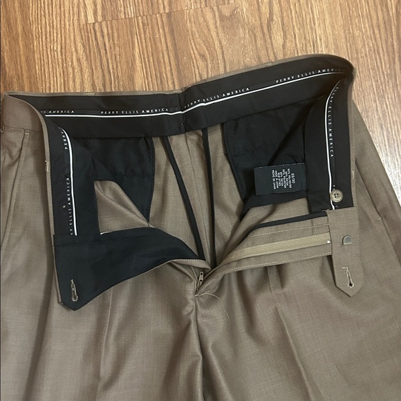 Perry Ellis Classic Men's Brown Dress Pants. - Picture 2 of 9